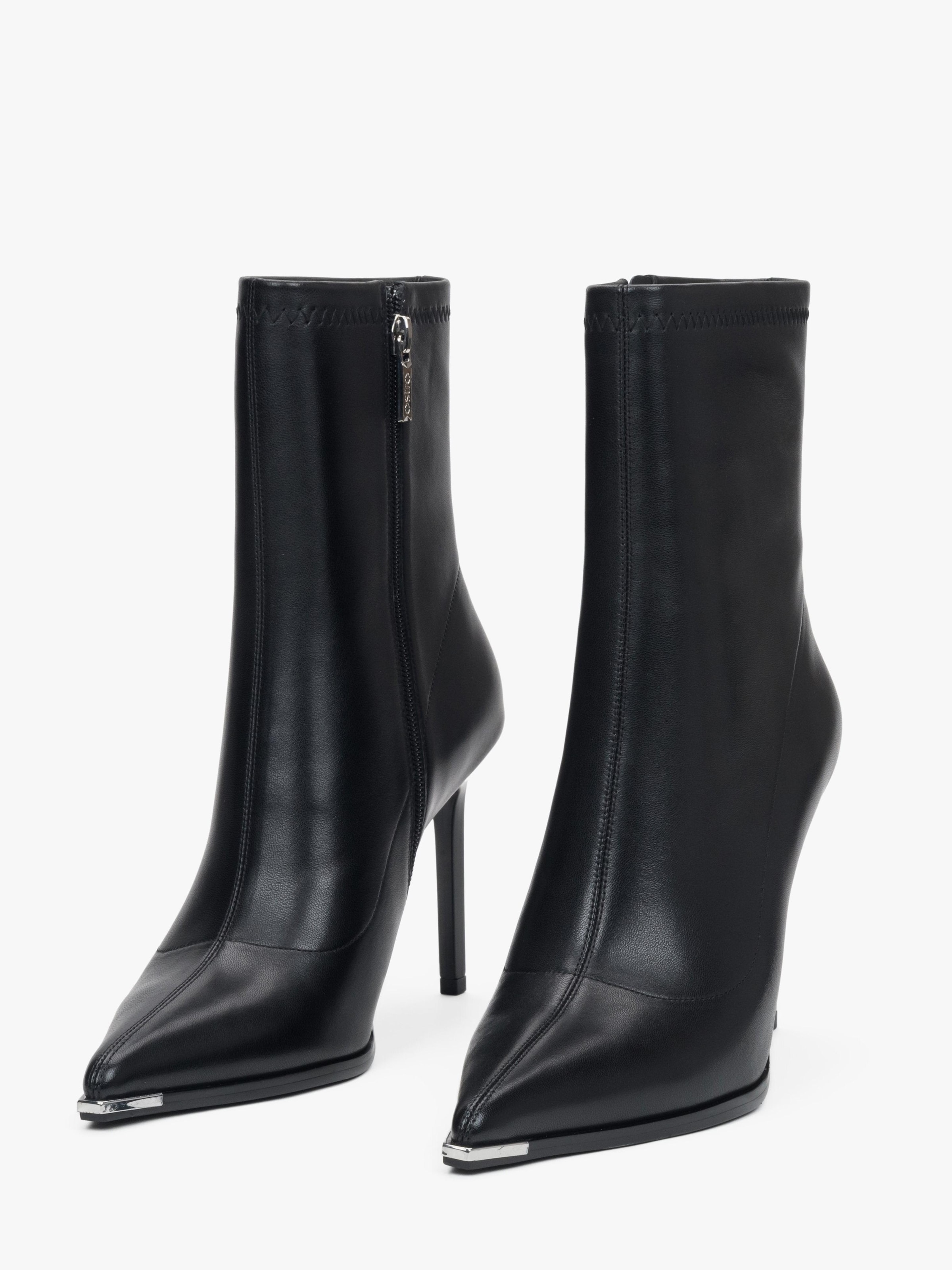 Ankle boots '652' di Estro in nero