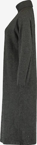 Hailys Stickad klänning 'Dua' i grå