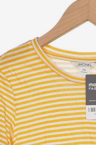 Monki T-Shirt XXS in Gelb