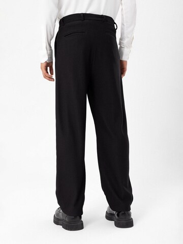 Antioch Loose fit Pleat-front trousers in Black