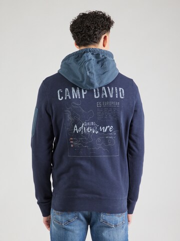 CAMP DAVID Μπλούζα φούτερ σε μπλε: μπροστά