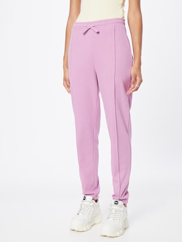 LMTD Tapered Trousers with creases 'KIM' in Purple: front