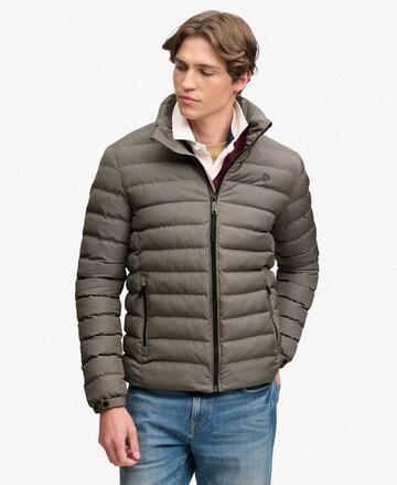 Veste mi-saison 'Fuji Estate' Superdry & Co en marron : devant