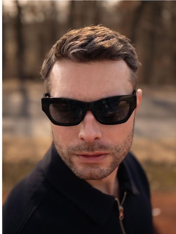 VEYREY Sunglasses in Black