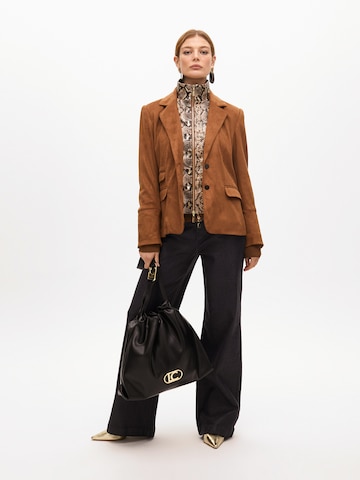 Lola Casademunt Blazers in Bruin