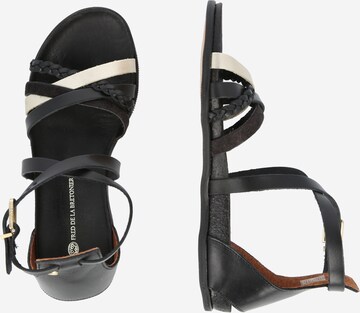 Fred de la BretoniÈre Strap sandal in Black