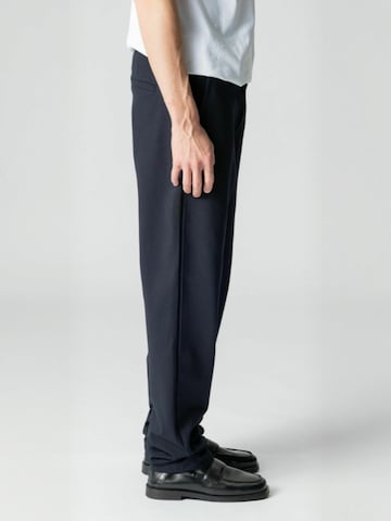 TEESHOPPEN - regular Pantalón ' Wide ' en azul