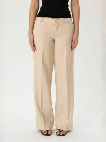 It's May Trousers ' Low ' in Beige: front