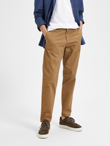 Regular Pantalon chino 'New Miles' SELECTED HOMME en beige : devant