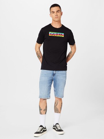 GUESS T-Shirt in Schwarz