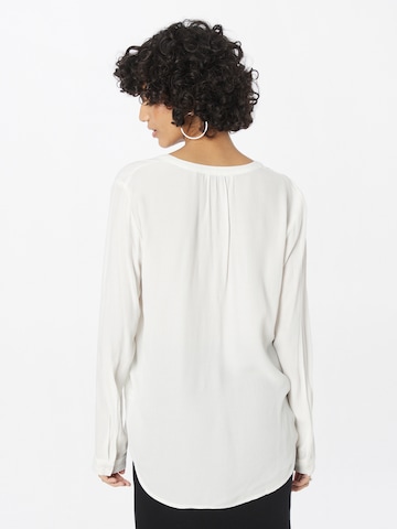 ESPRIT - Blusa en blanco