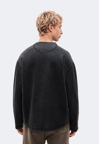 Abercrombie & Fitch Trui 'ESSENTIAL' in Zwart