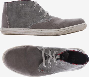 Rieker Flats & Loafers in 41 in Grey: front