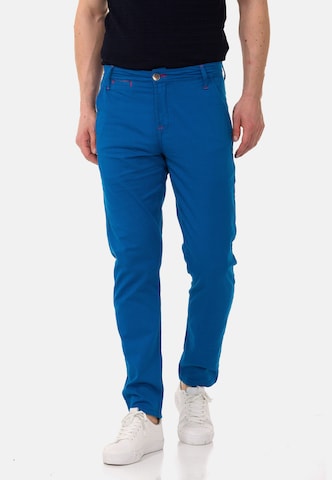 CIPO & BAXX Regular Chino Pants in Blue: front