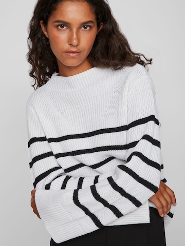 Pull-over 'MONTI' VILA en blanc