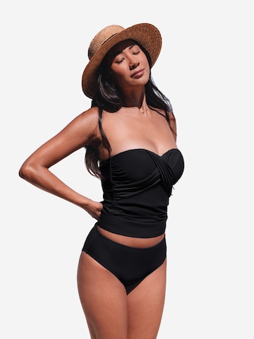 Cupshe Tankini in Schwarz