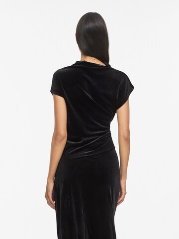 VILA Top in Black