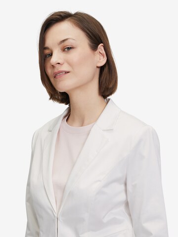 Blazer Betty Barclay en blanc