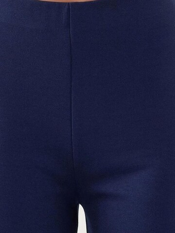Flared Pantaloni di Hiccup in blu
