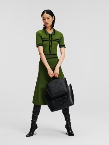Karl Lagerfeld Mekko 'Polo Knit' värissä vihreä