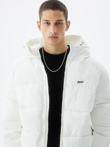 Pull&Bear Jacke in Weiß