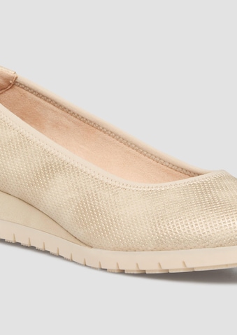 Escarpins s.Oliver en or