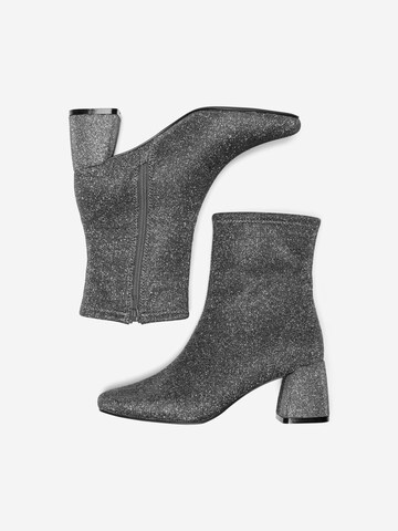 ONLY Bootie in Grey