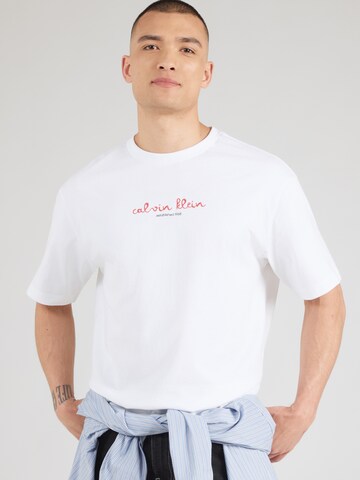 Calvin Klein Jeans Μπλουζάκι 'TRVL LINES' σε λευκό: μπροστά