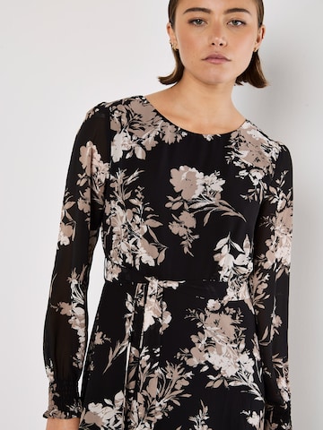 Apricot Dress ' ' in Black