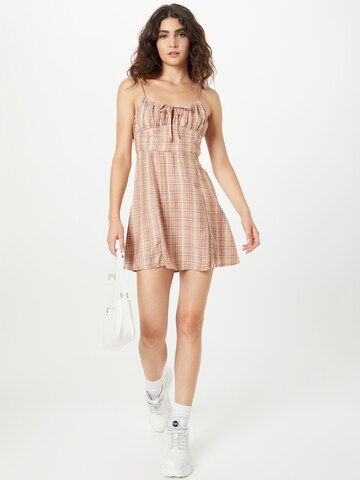 BDG Urban Outfitters - Vestido de verão 'KAMARYN' em laranja