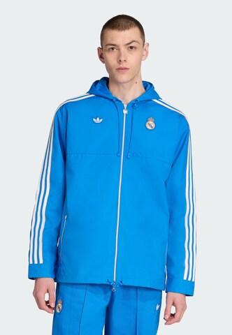 Veste mi-saison 'Real Madrid Terrace Icons' ADIDAS ORIGINALS en bleu : devant