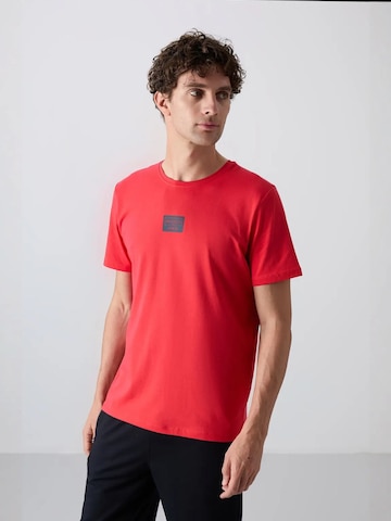 Tommy Life - Fato de desporto em vermelho