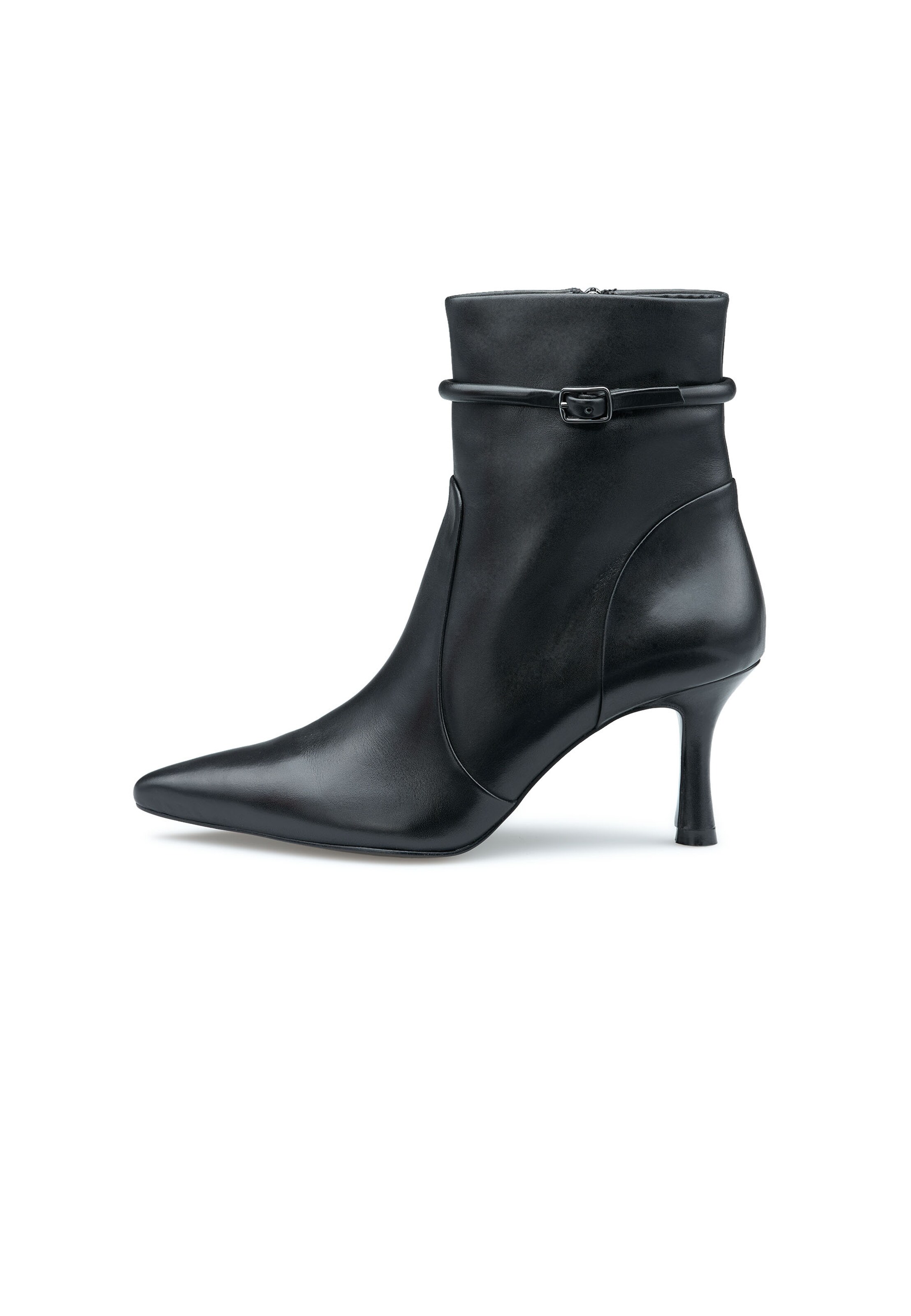 LLOYD Bootie in Black: front