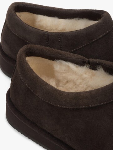Estro Clogs '1608-1' in Brown