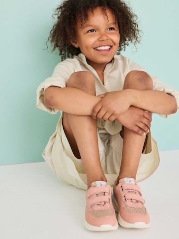 BISGAARD Sneakers 'Yuki' in Roze