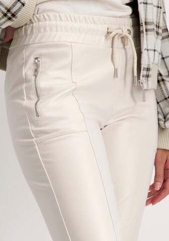 monari Regular Pants in White