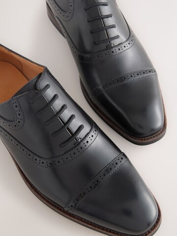 Chaussure à lacets Next en noir