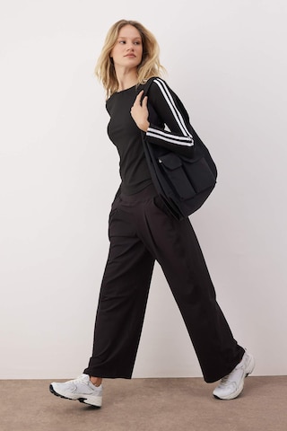 TrendyolBluza - crna boja