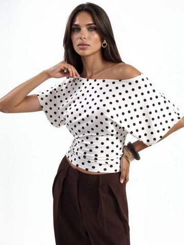 Maglietta 'T-Shirts' di Hiccup in bianco