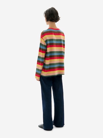 Tricou de la Thinking MU pe mai multe culori