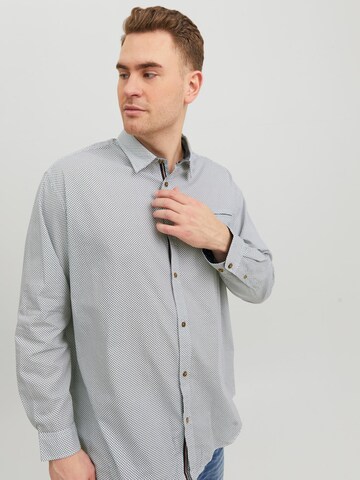 Coupe regular Chemise Jack & Jones Plus en blanc