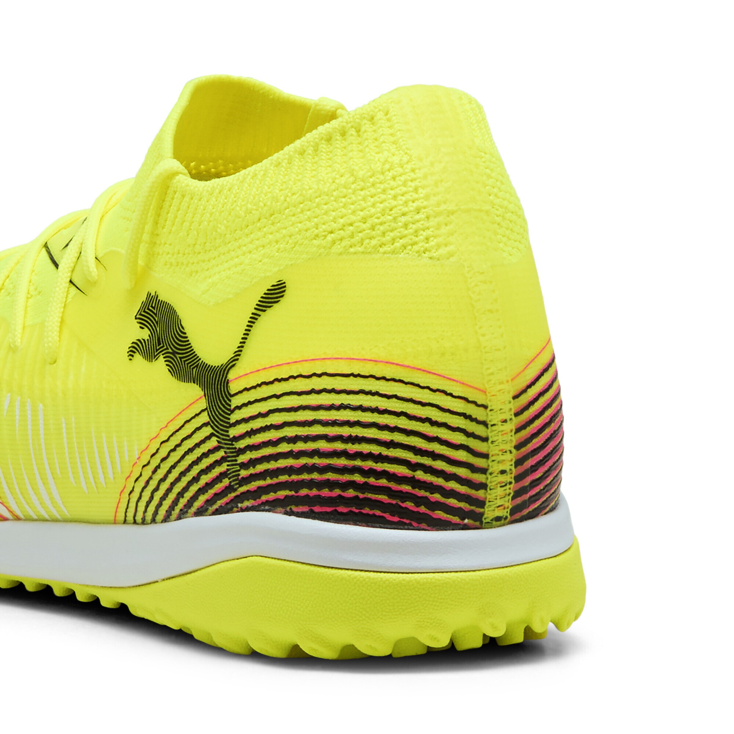 PUMA Voetbalschoen 'Future 8 Match' in Geel