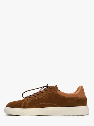 Estro Platform trainers '09-4261' in Brown
