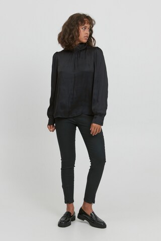 PULZ Jeans Blouse in Black: front