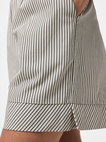 PIECES Loosefit Shorts 'PCEmmy' in Beige