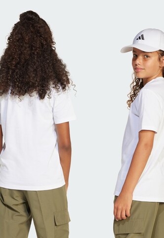 ADIDAS SPORTSWEAR Функционална тениска в бяло