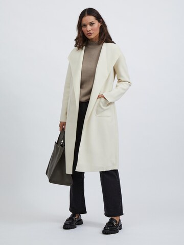 VILA Between-seasons coat 'Juice' in Beige