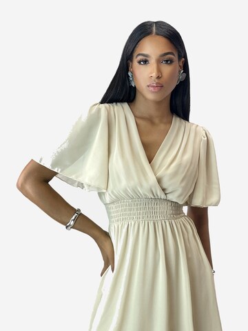 Robe Elara en beige