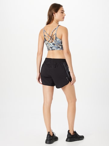 ADIDAS SPORTSWEAR Loosefit Sportshorts 'Run Icons 3' in Schwarz