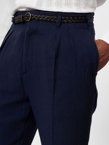 Regular Pantalon à plis Antioch en bleu